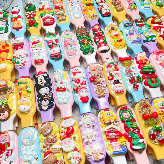 [Christmas 2025] Special Christmas Theme Kawaii Cream Gel Hair Brush