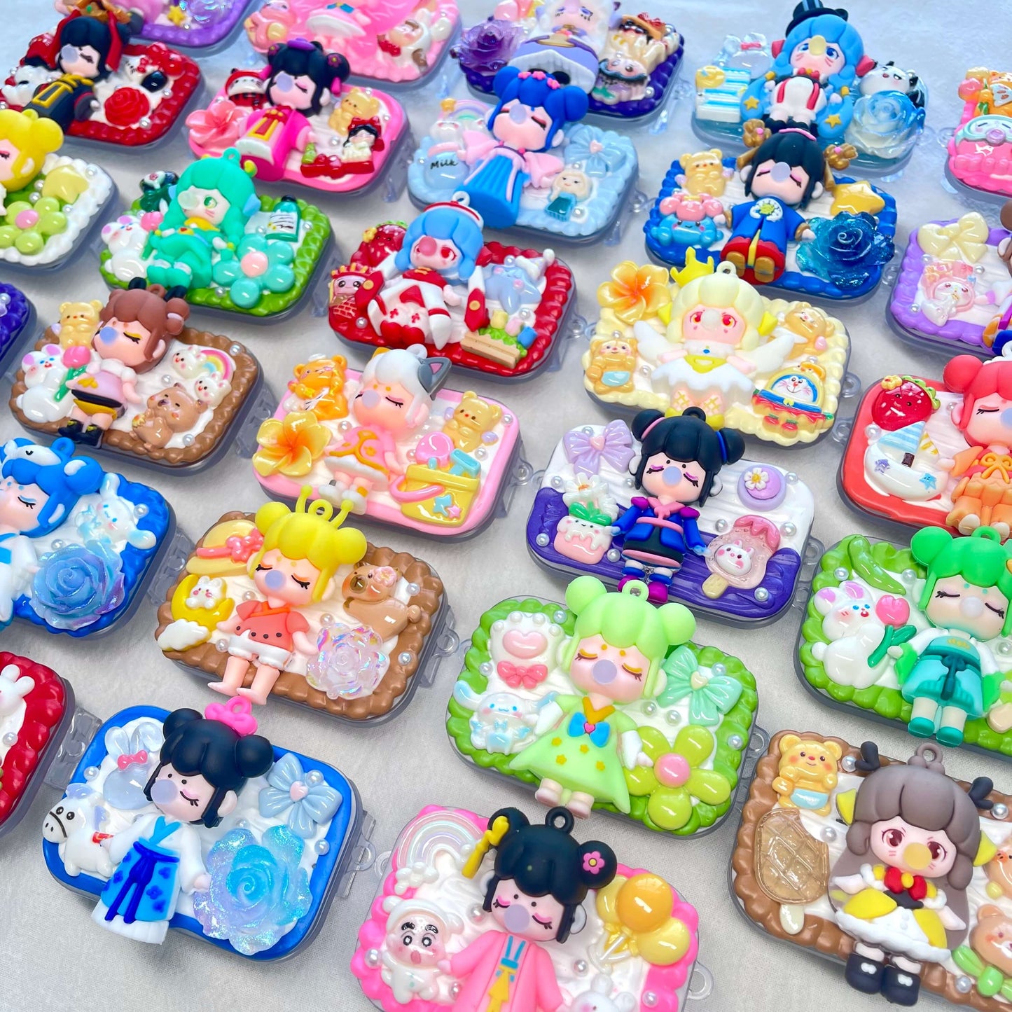 [Holiday Special Batch] Kawaii Character-Based Styles Cream Gel Phone Clips-NO CHAINS INCLUDED