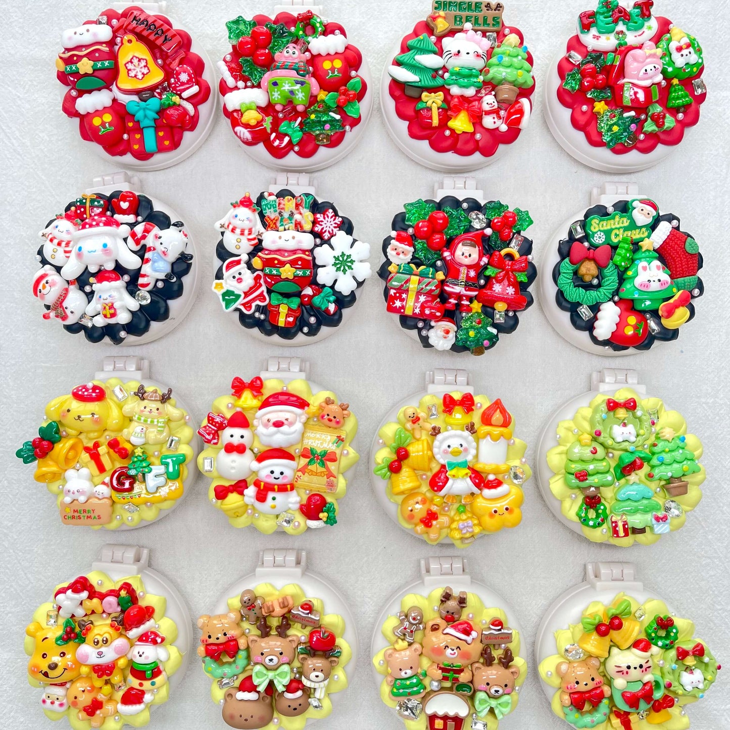[Christmas 2025] Christmas Theme Kawaii Cute Convertible Foldable Mirror and Brush Combo Tool