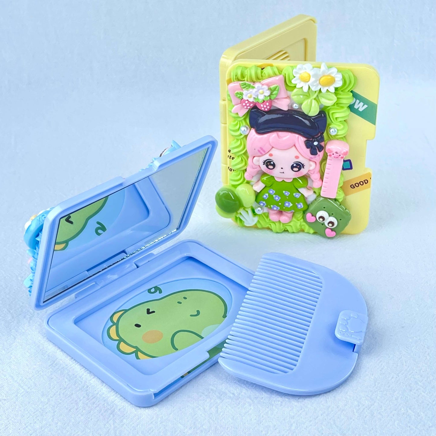 [New Arrival] Kawaii Cuties Handmade Cream Gel Mirror and Hairbrush Set