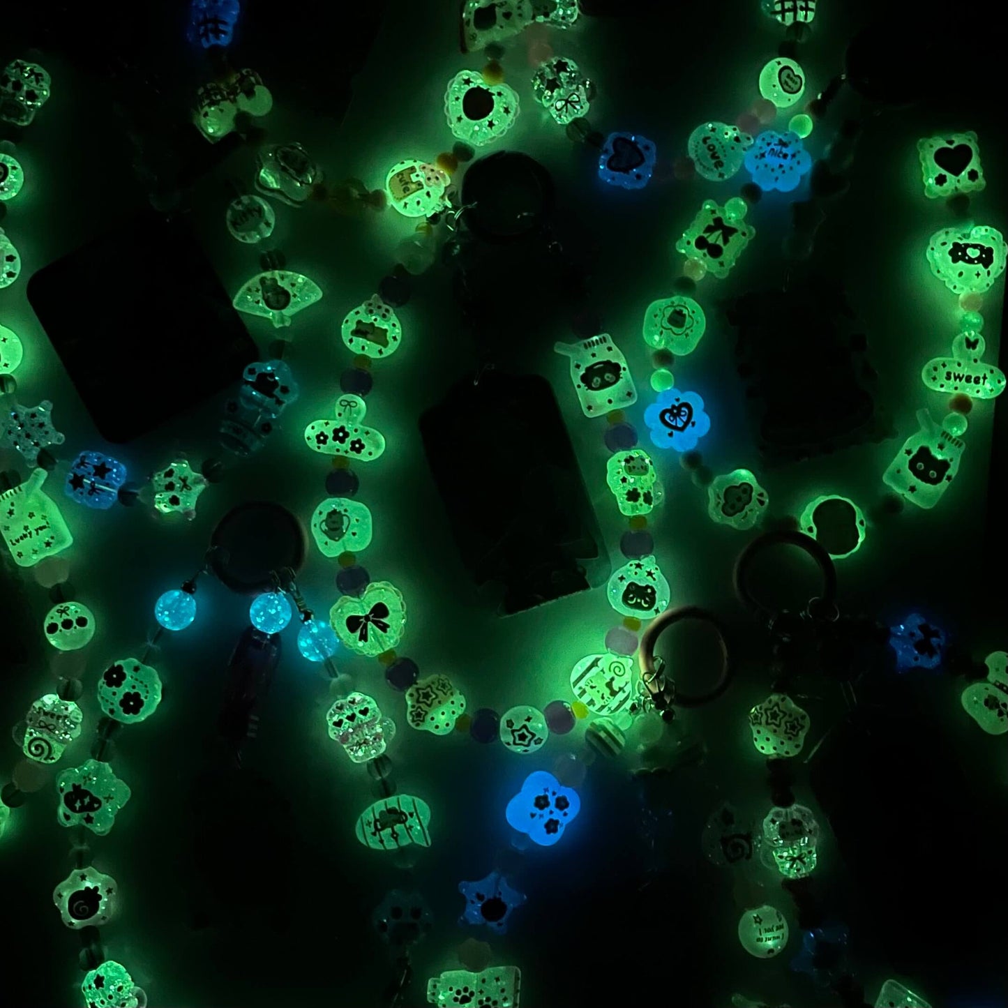 [New Arrival] Glow In The Dark Cute Decor and Premium Acrylic Pads Phone Chain