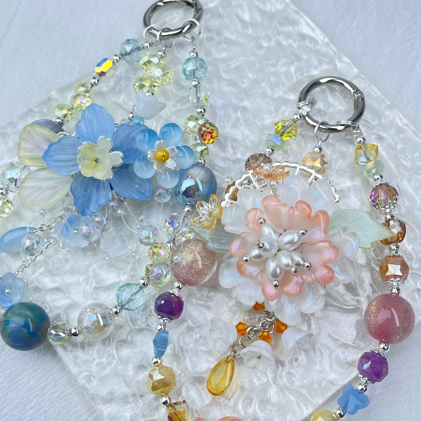 [Holiday Celebration] Premium Handmade Traditional Style Flower Glittering Phone Chain