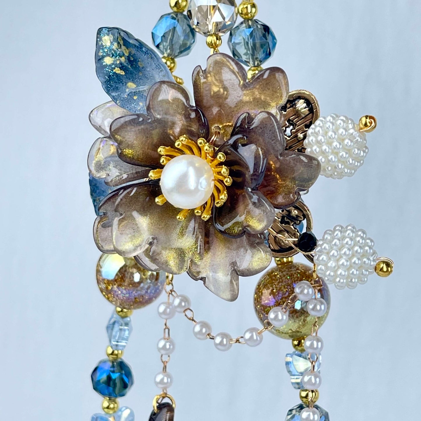 [Holiday Celebration] Premium Handmade Traditional Style Flower Glittering Phone Chain