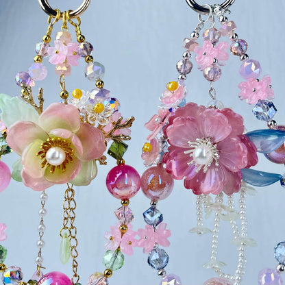 [Holiday Celebration] Premium Handmade Traditional Style Flower Glittering Phone Chain