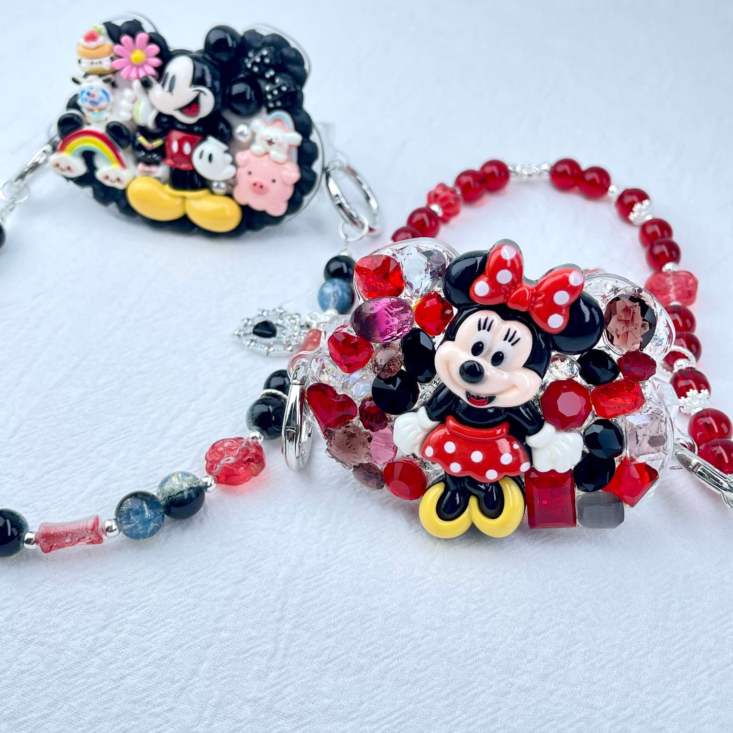 [Holiday Celebration] Kawaii Cream Gel and Glittering Rhinestones Mixes Styles Phone Clip with Phone Chain/Cross-body Chain