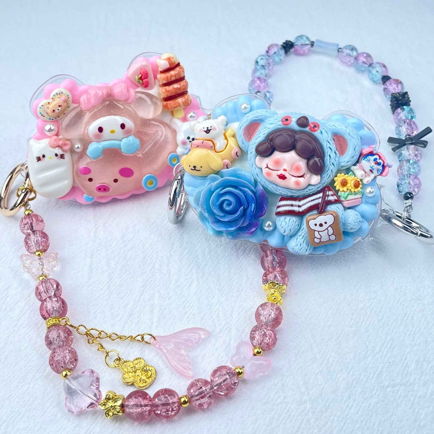 [Holiday Celebration] Kawaii Cream Gel and Glittering Rhinestones Mixes Styles Phone Clip with Phone Chain/Cross-body Chain