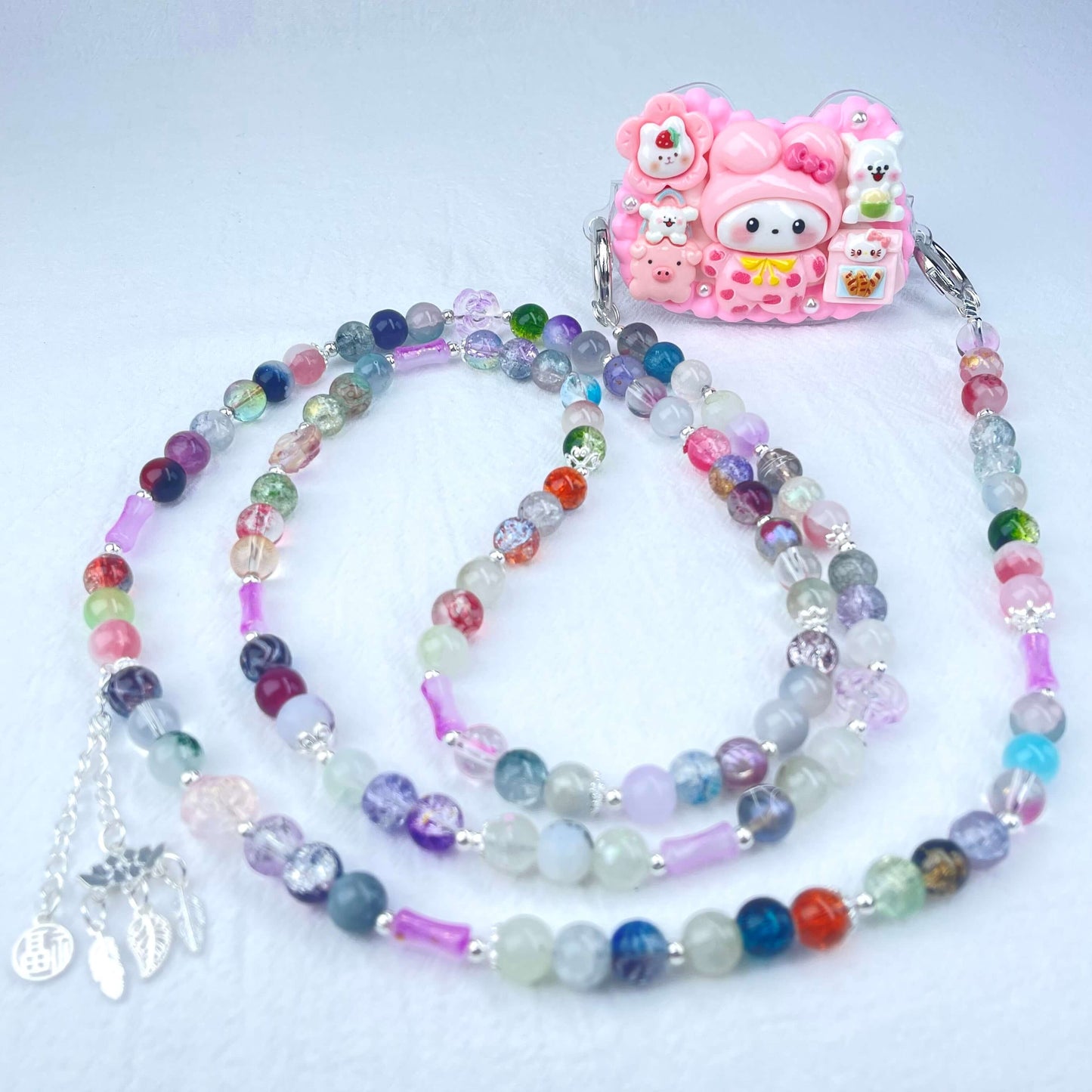 [Holiday Celebration] Kawaii Cream Gel and Glittering Rhinestones Mixes Styles Phone Clip with Phone Chain/Cross-body Chain