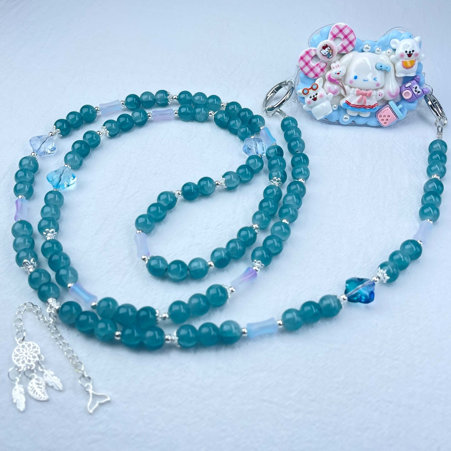 [Holiday Celebration] Kawaii Cream Gel and Glittering Rhinestones Mixes Styles Phone Clip with Phone Chain/Cross-body Chain