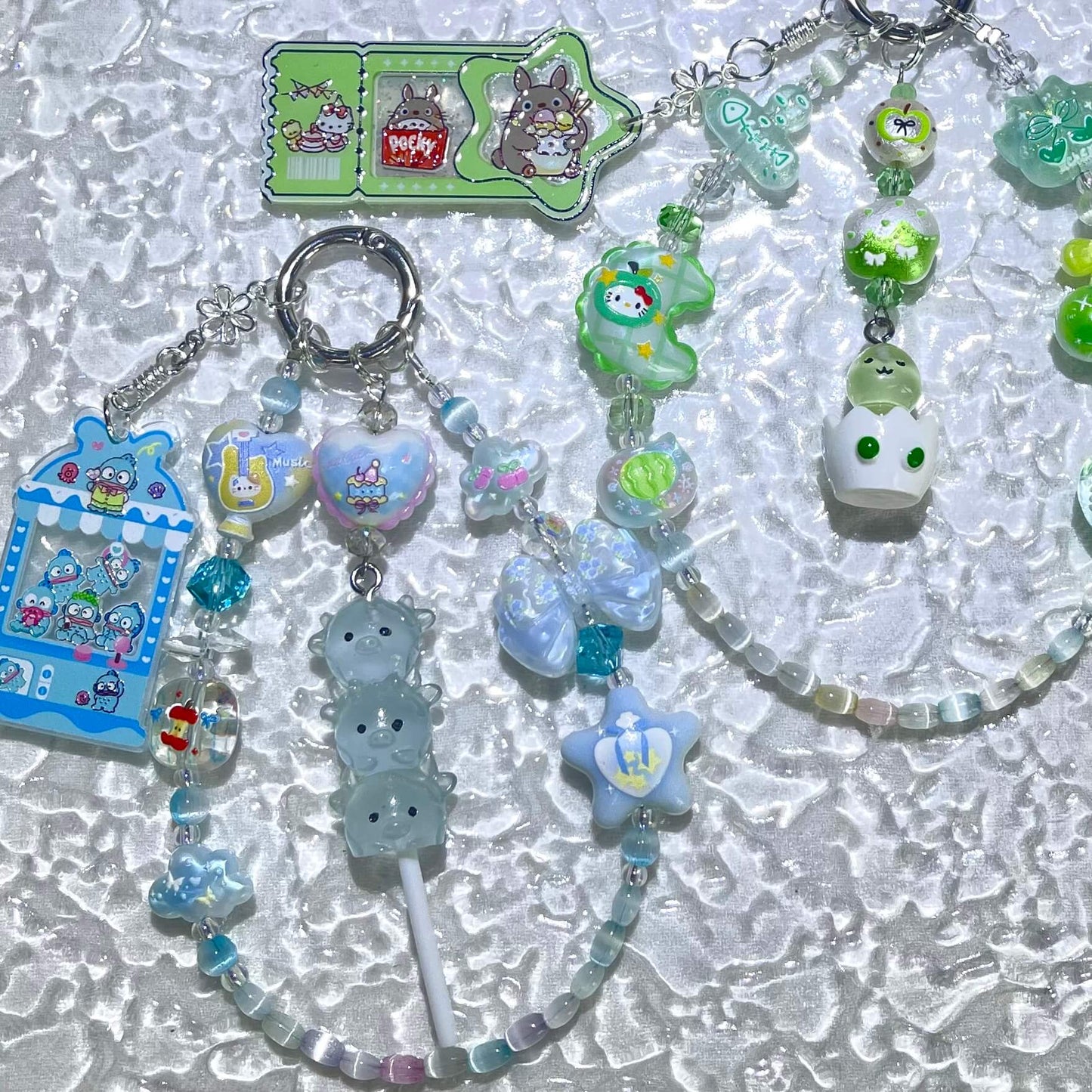 [Anniversary Celebration] New Cat Eye Effect Glittering Beads and Glow-In-the-Dark Decor Phone Chains-Celebration Special Price!
