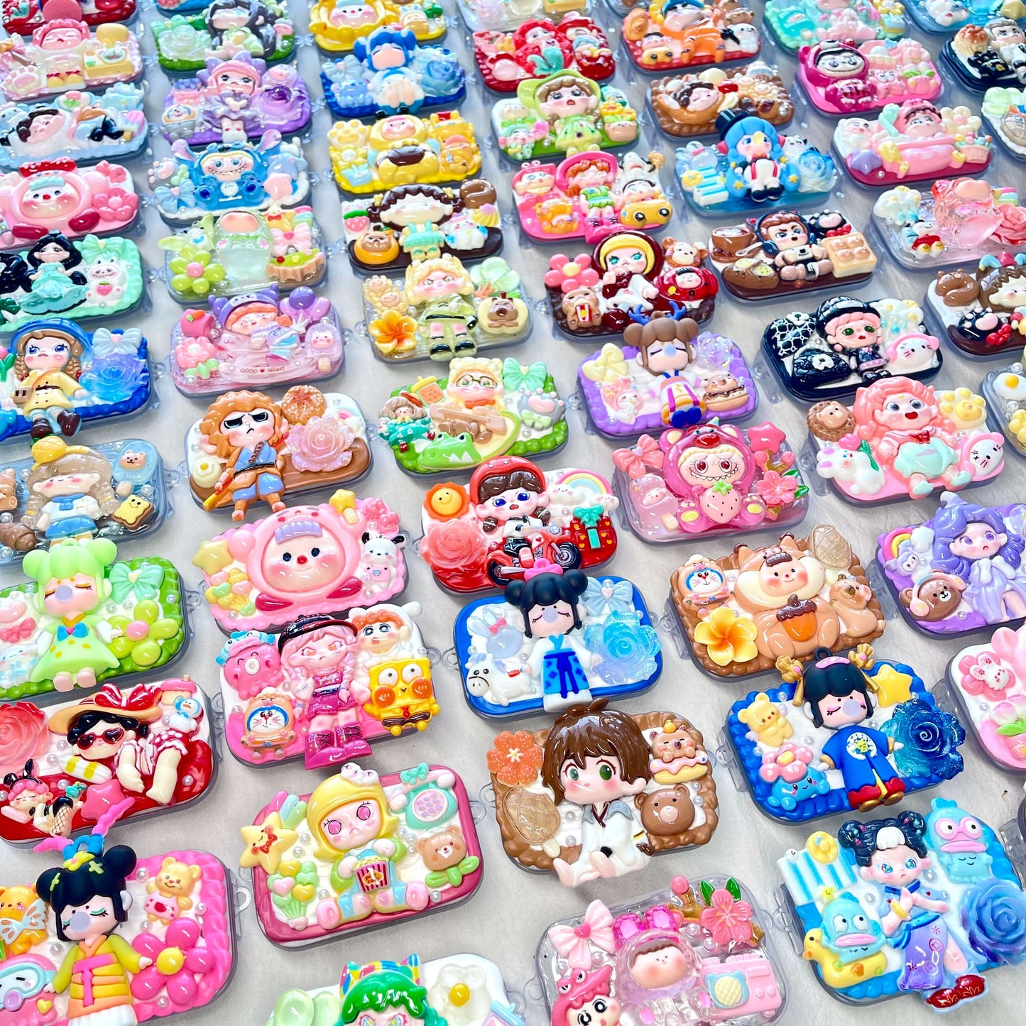 [Holiday Special Batch] Kawaii Character-Based Styles Cream Gel Phone Clips-NO CHAINS INCLUDED