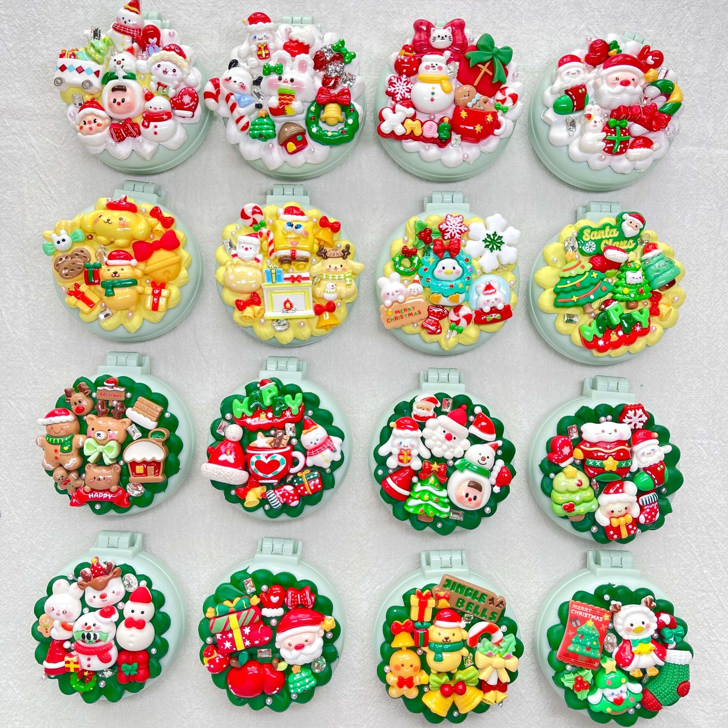 [Christmas 2025] Christmas Theme Kawaii Cute Convertible Foldable Mirror and Brush Combo Tool